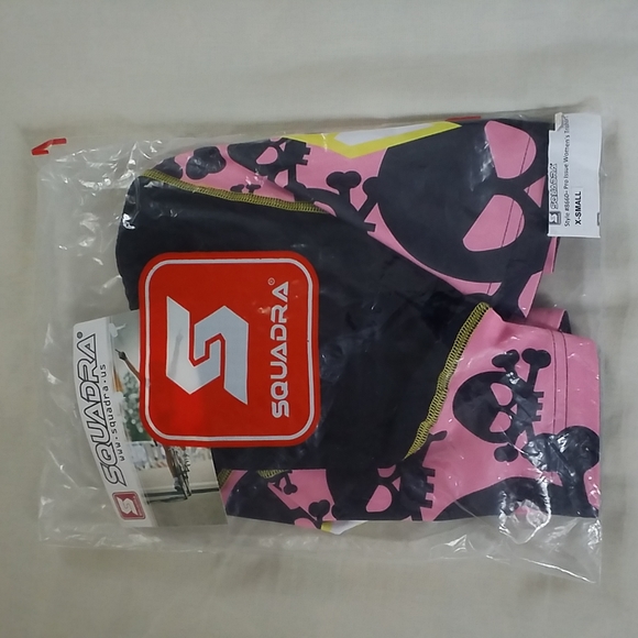 Squadra Pro-Issue Trishort Cycling Short. NWT! Skull Crossbones Shorts. - Picture 1 of 14
